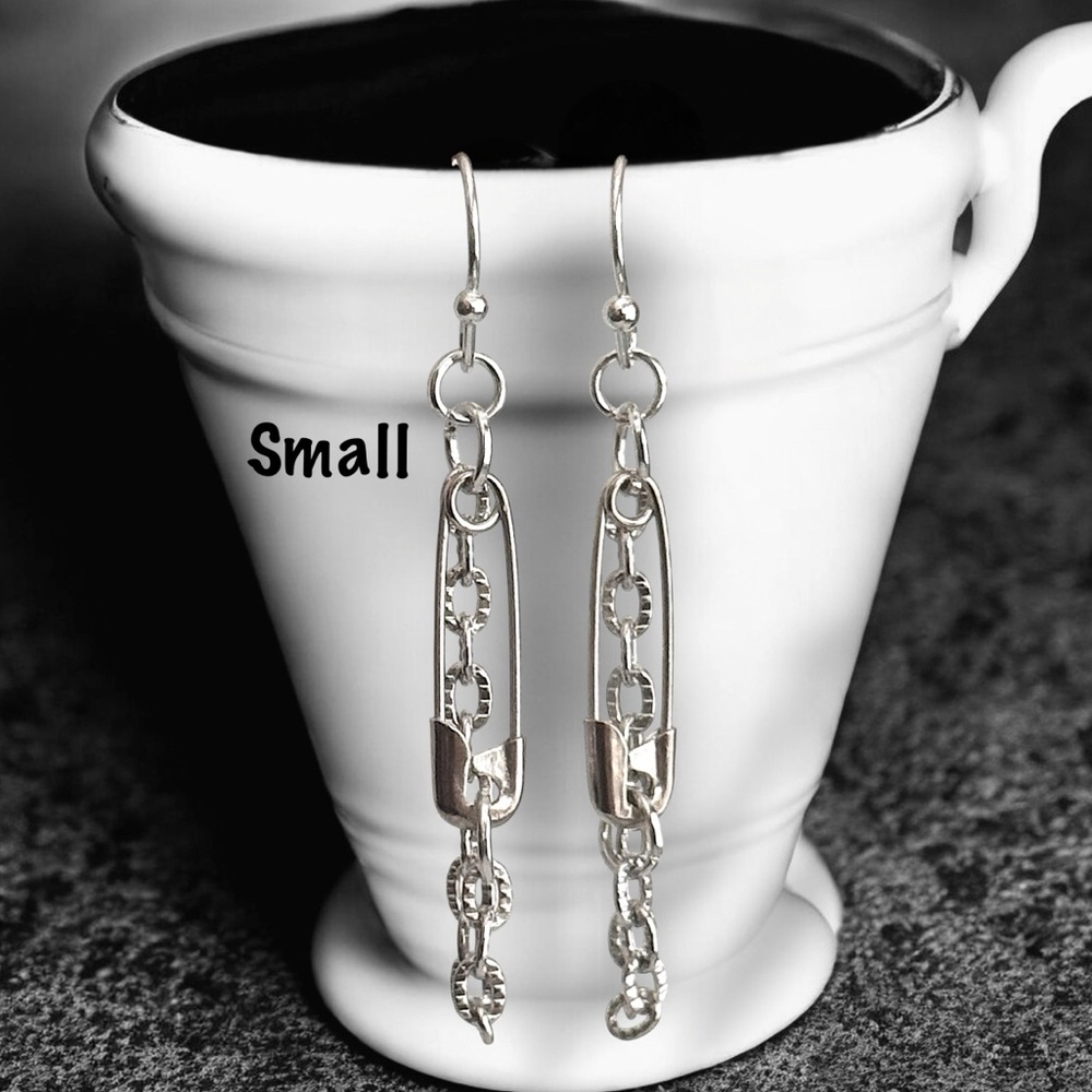 5 For $25💫Small Silver Rockin Safety Pin Dangles